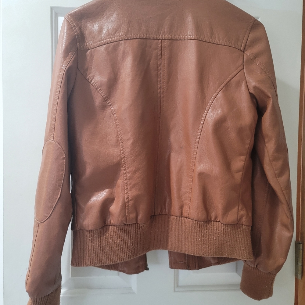 Jacket - Picture 3 of 5